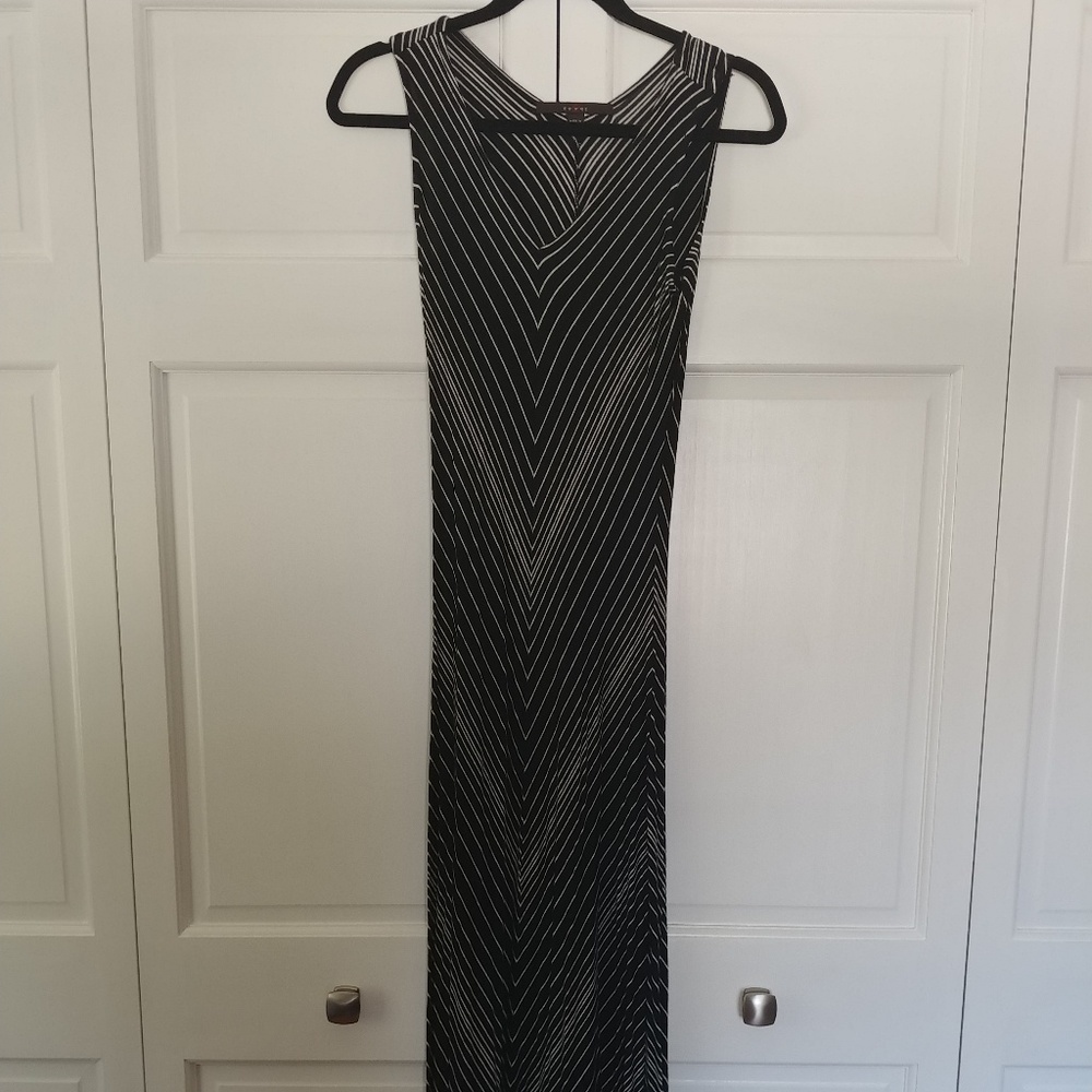 Black and white Maxi
